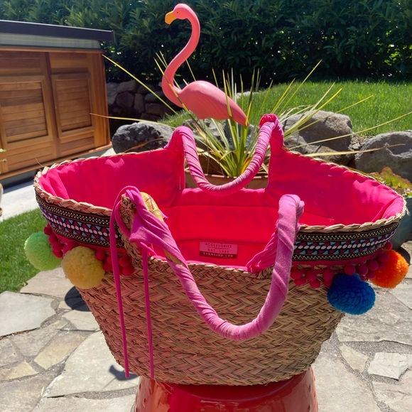 Boho straw pom pom market beach tote bag - Picture 1 of 5